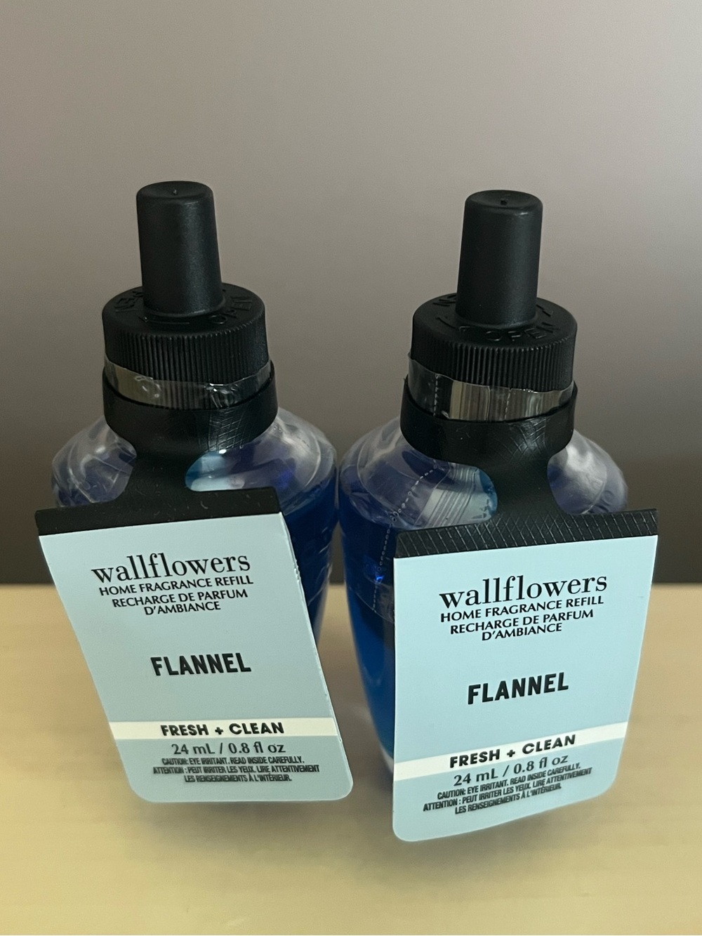 New Two White Barn Bath Body Works Flannel Wallflowers Refills